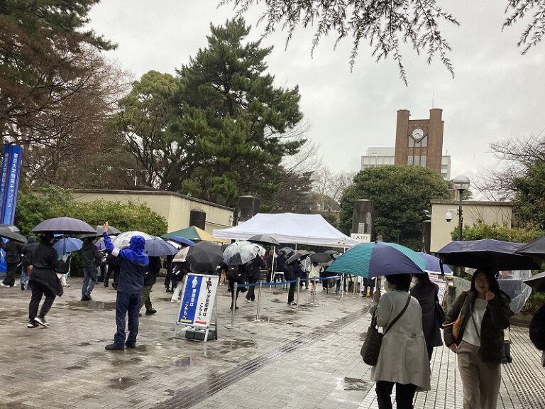 国公立大学前期日程入試始まる