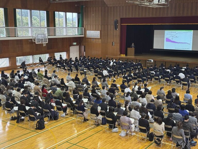 中学3年授業参観と懇談会・高校3年授業参観と進路説明会